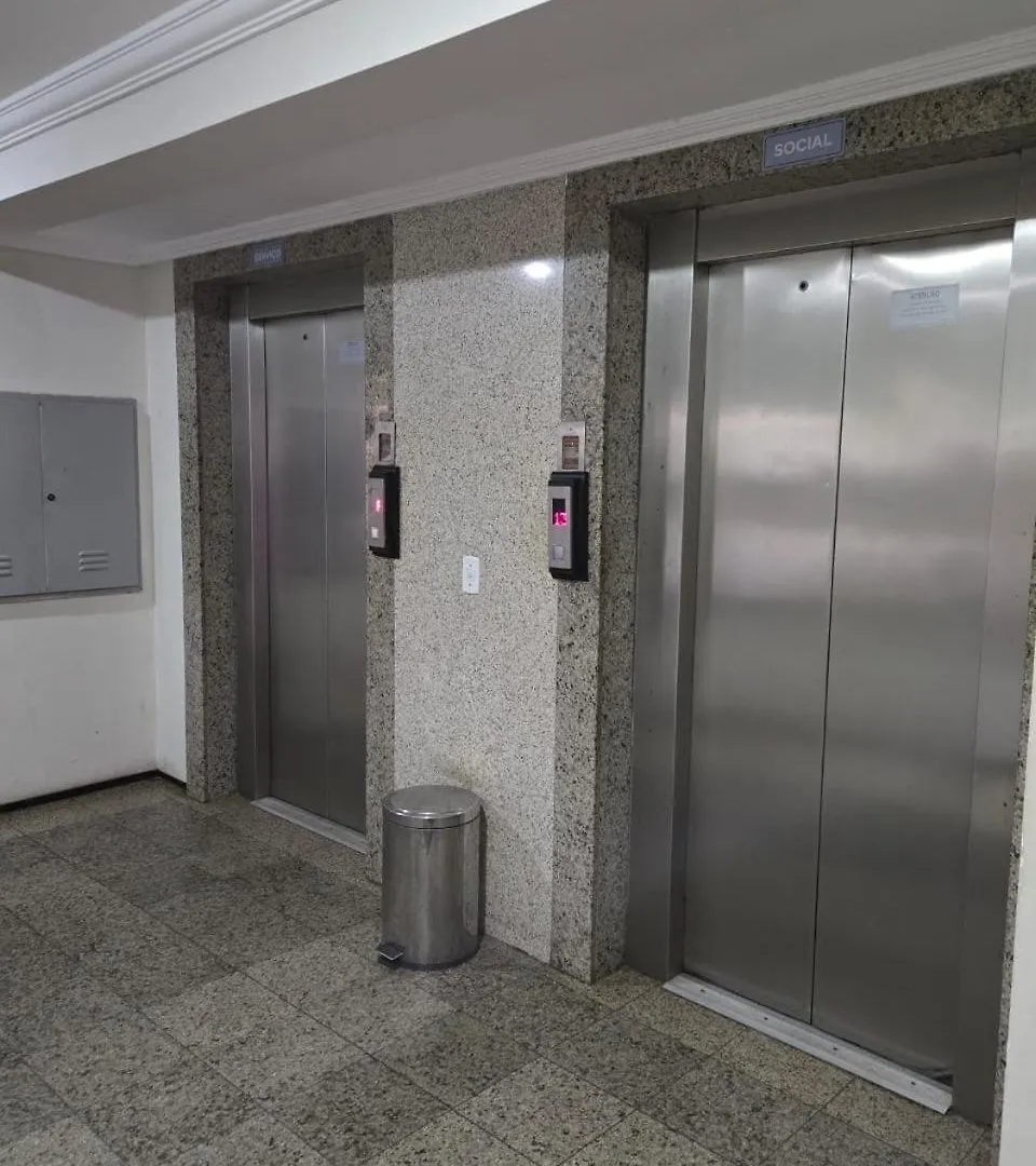 Apartamento De 2 Quartos Em Fortaleza Pertinho Da Beira Mar Brasile